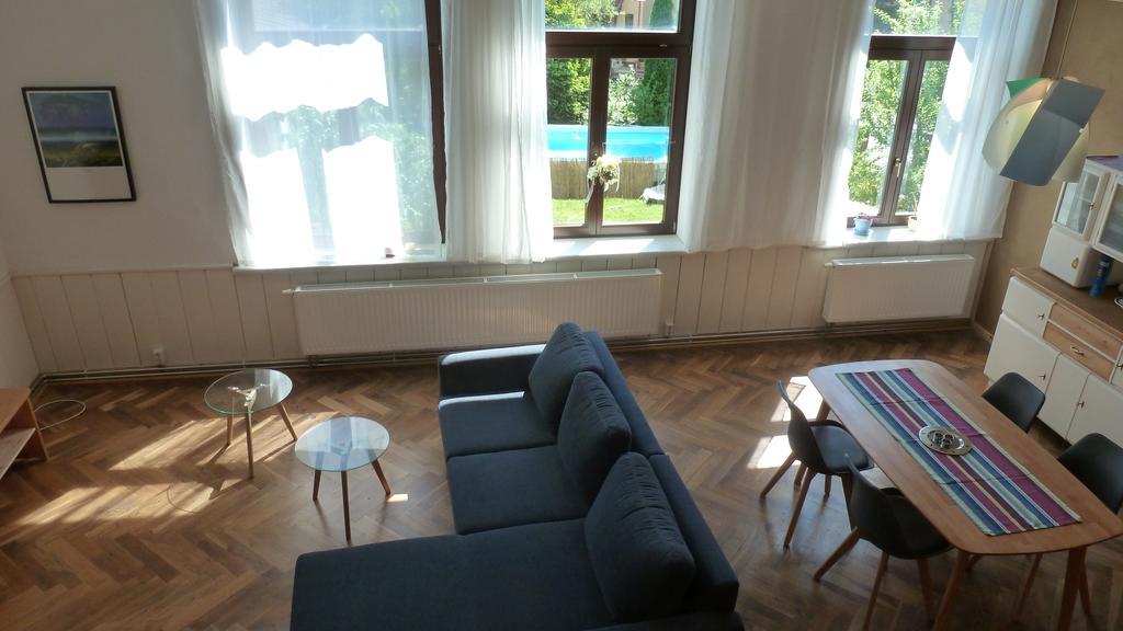 Ferienwohnung Alte Schule Tambach-Dietharz Exterior foto